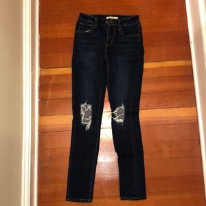 Low rise Levi jeans